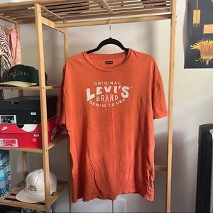 VINTAGE LEVI’S TSHIRT